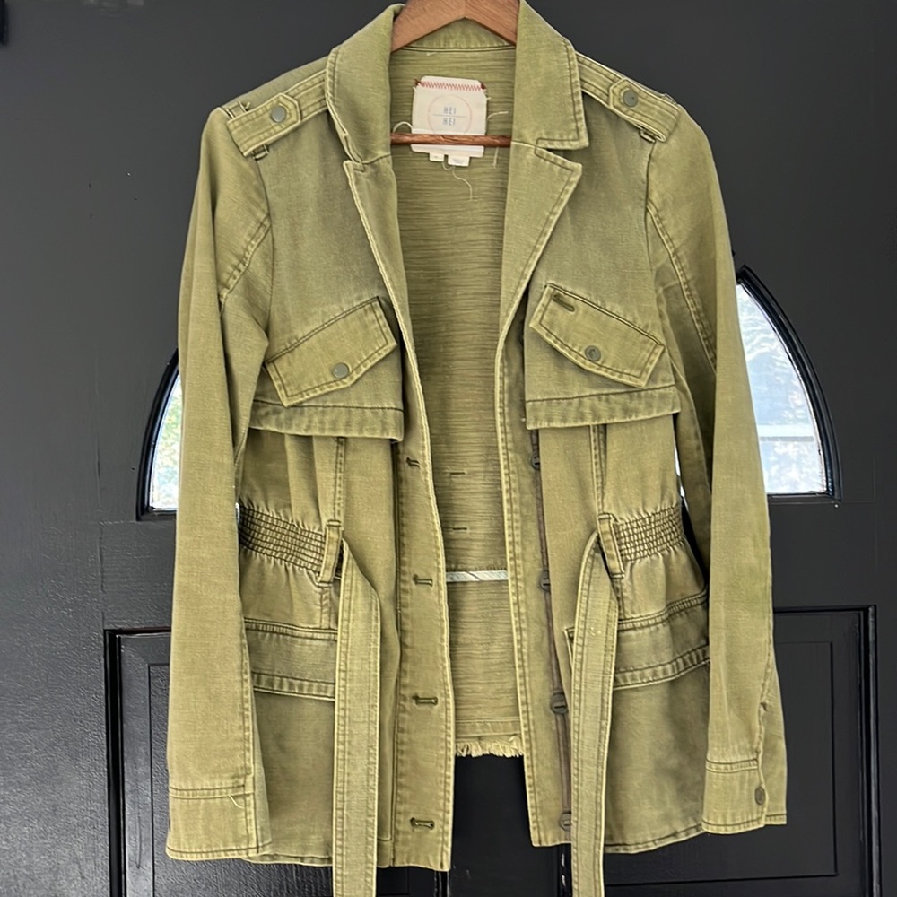 Anthropologie Ruffle back Anorak Coat By Hei Hei